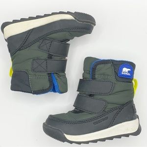 Sorel toddler black and blue winter snow boots size 6